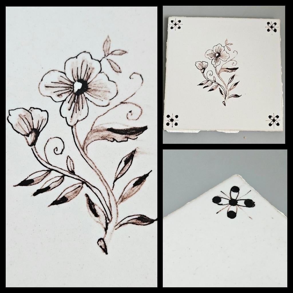 Mangaan tegel,  bloem, 13 x 13 cm., Antiek en Kunst, Antiek | Wandborden en Tegels, Ophalen of Verzenden