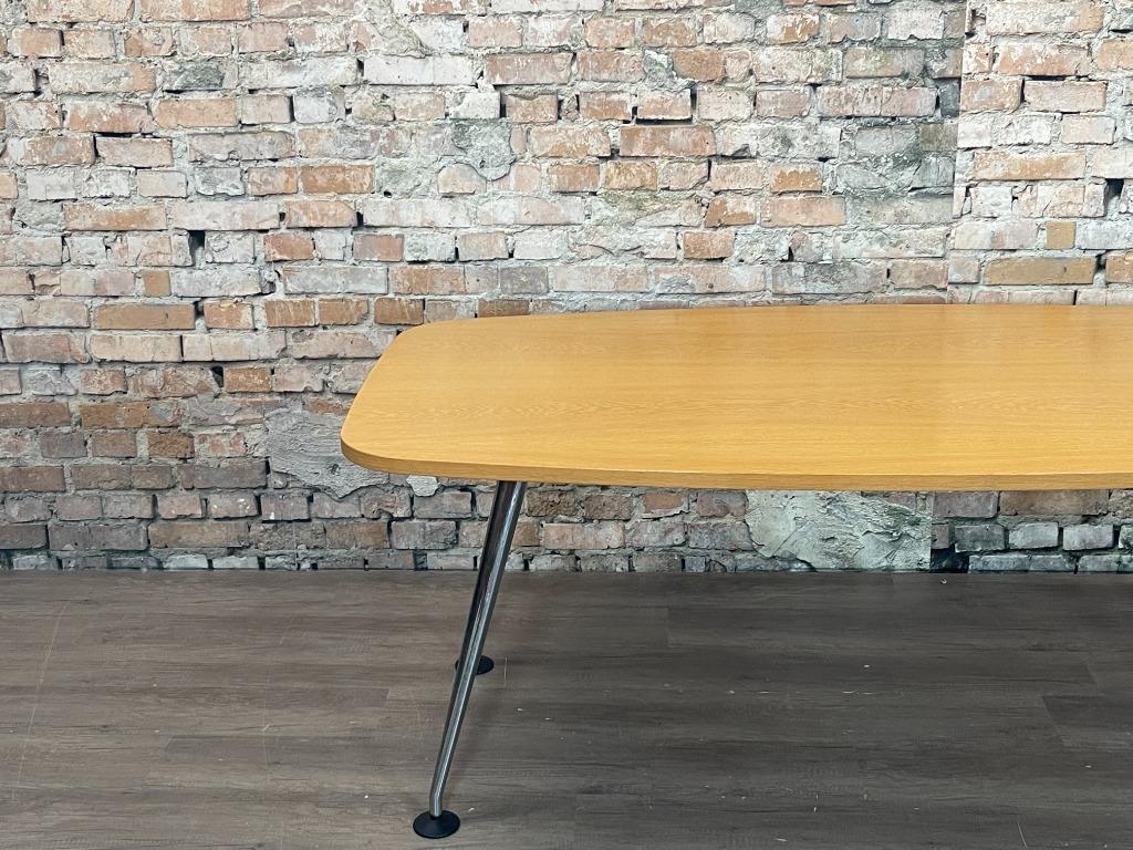 Vitra MedaMorph / 200cm bij TheReSales, Huis en Inrichting, Tafels | Eettafels, Ophalen, 50 tot 100 cm, Design, 150 tot 200 cm