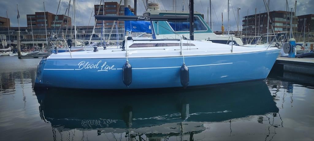 Jouet Voilier J-24, Ophalen, Zo goed als nieuw, Polyester, Diesel