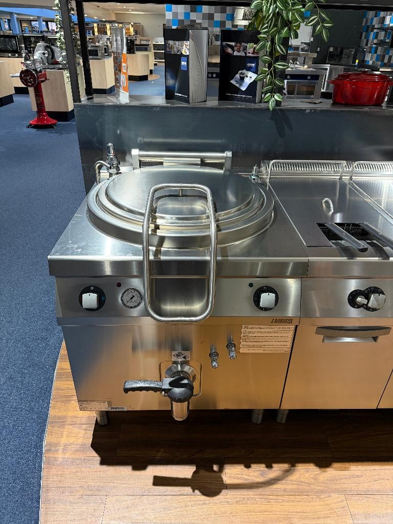 Zanussi Kookketel elektrisch (SHOWROOMMODEL), Zakelijke goederen, Ophalen of Verzenden, Nieuw zonder verpakking, Fornuis, Frituur en Grillen