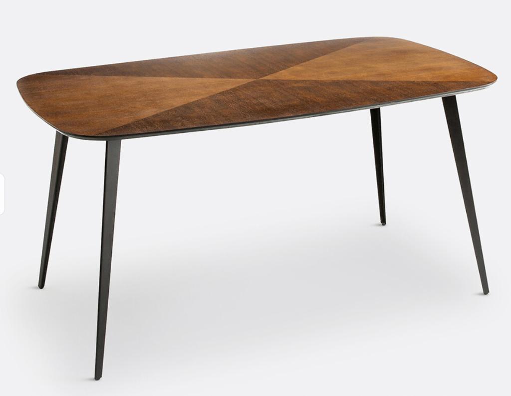 Notenhouten Vintage tafel, 4 tot 6 personen, Huis en Inrichting, Ophalen, 100 tot 150 cm, Vintage, 50 tot 100 cm