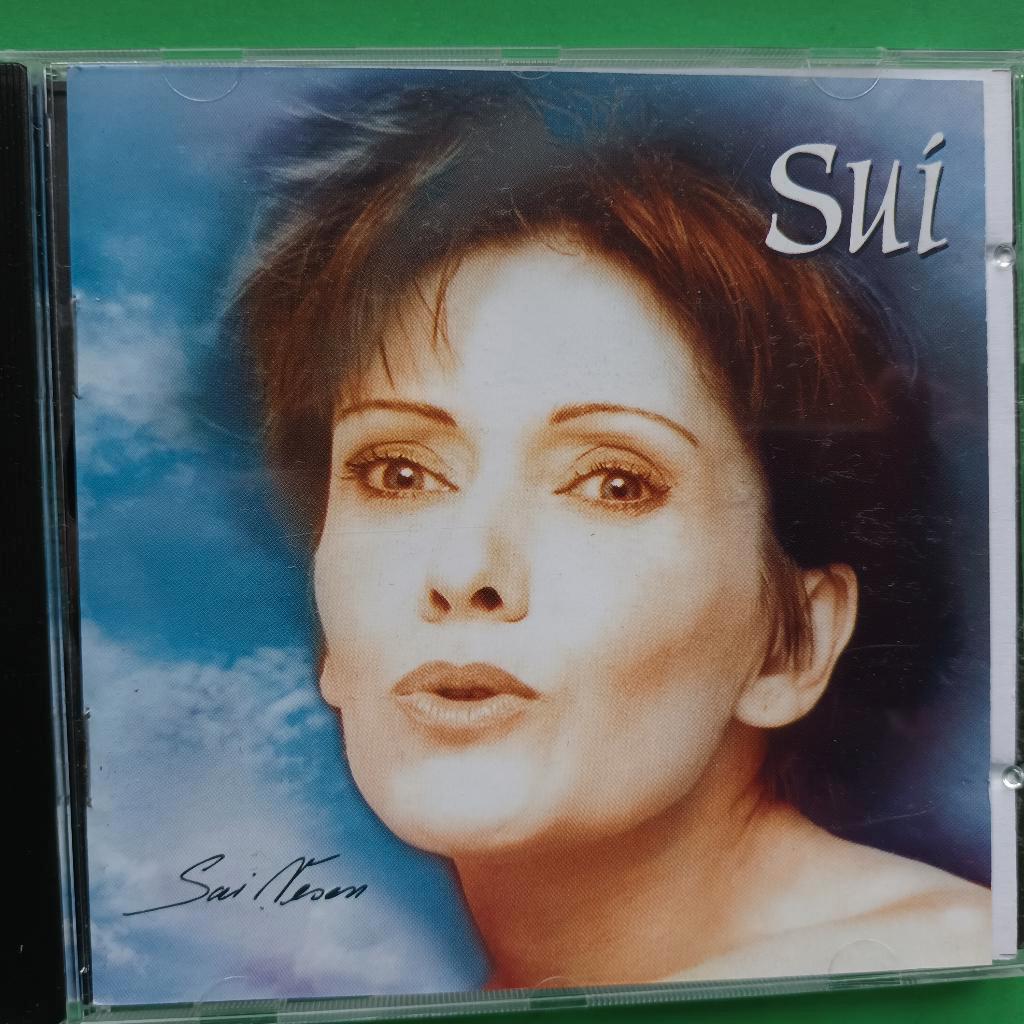 SUI VESAN - SUI, Ophalen of Verzenden, Zo goed als nieuw