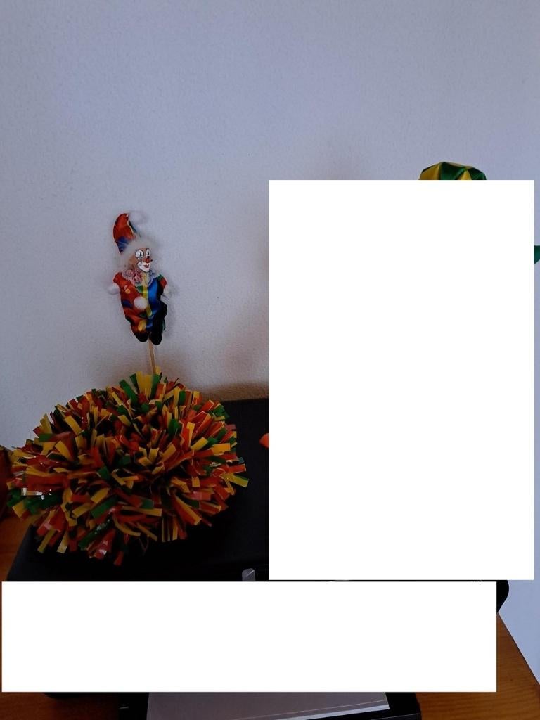 Carnavals-set: kransje en clowntje op stokje., Ophalen of Verzenden, Zo goed als nieuw