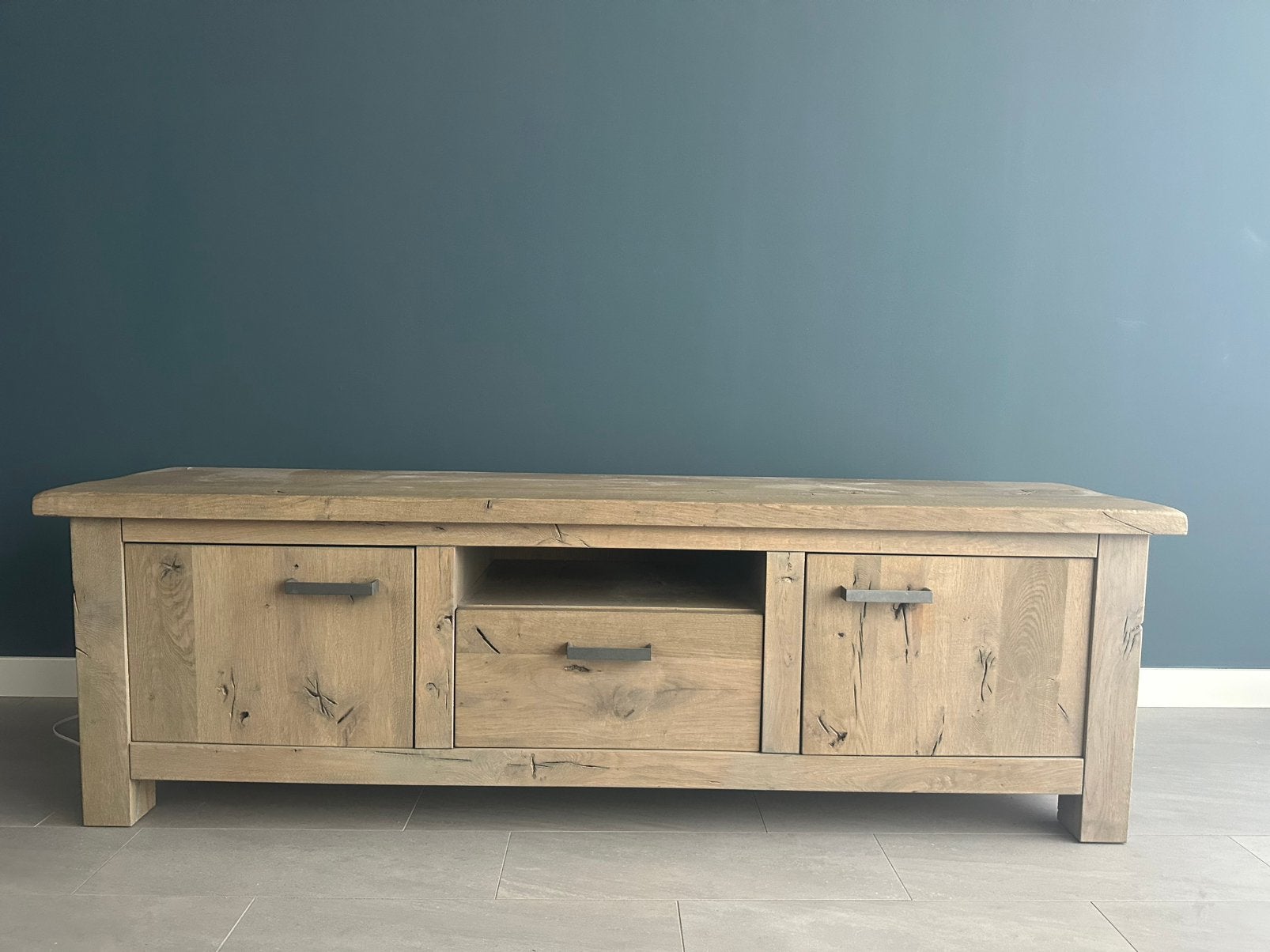 TV meubel Beaufort - Verweerd (180cm), Ophalen, 150 tot 200 cm, Eikenhout, Zo goed als nieuw