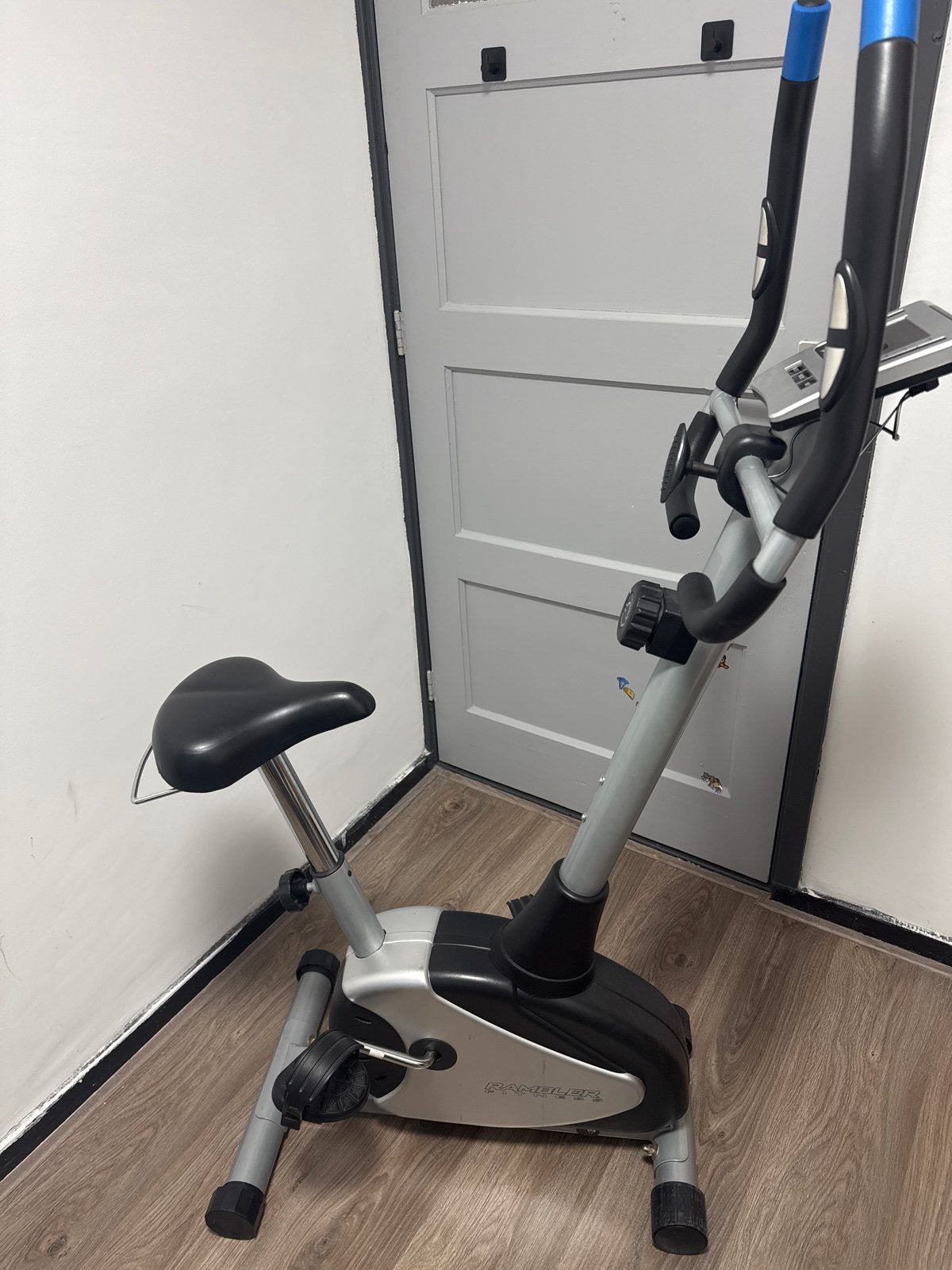 Hometrainer voor effectieve thuistraining, Ophalen, Gebruikt, Metaal, Benen