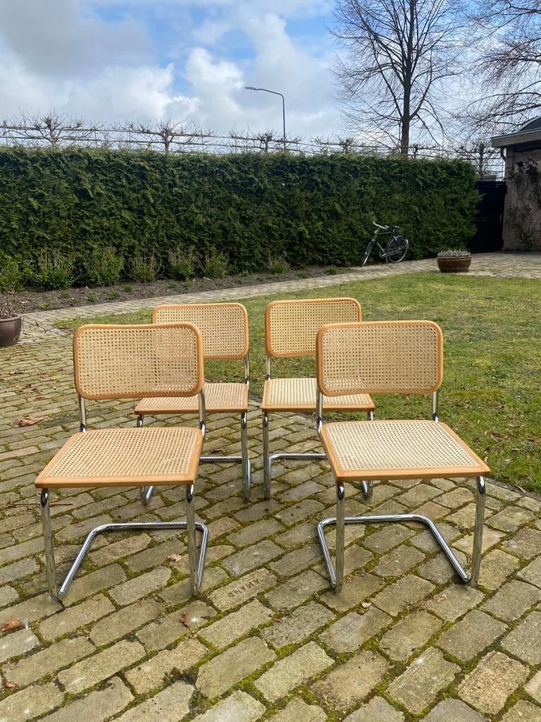 Cesca chairs, Ophalen of Verzenden, Zo goed als nieuw, Wit, Twee