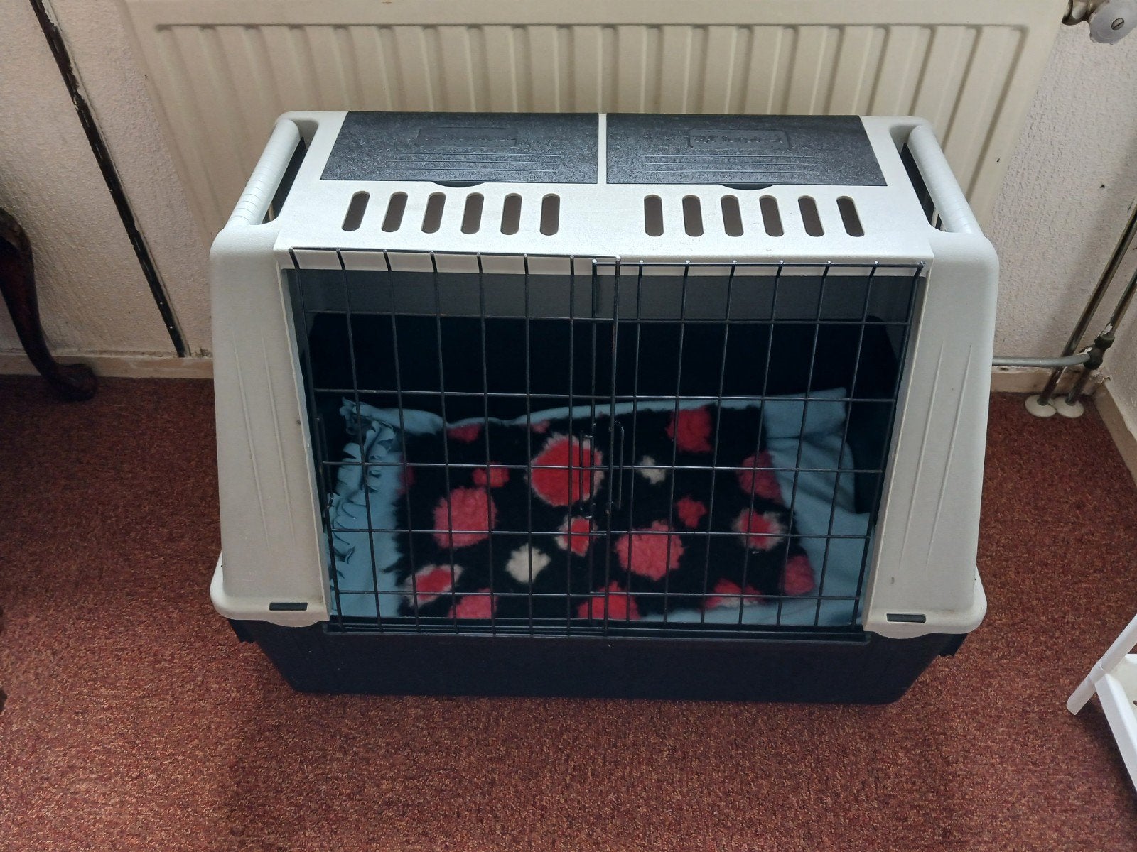 REIS BENCH als nieuw, Dieren en Toebehoren, Hondenbenches, Ophalen, Zo goed als nieuw