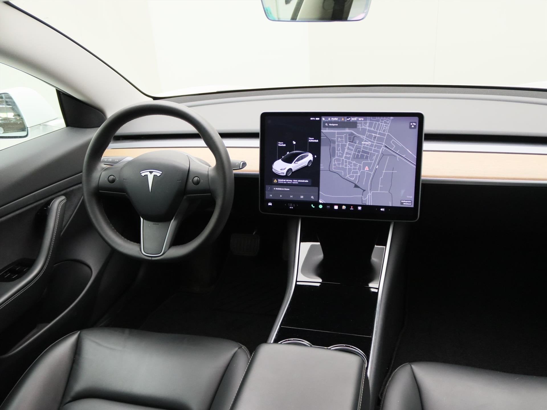Tesla Model 3 Standard RWD Plus [ TREKHAAK+LFP-ACCU+AUTOPILO, Automaat, Achterwielaandrijving, Gebruikt, Zwart