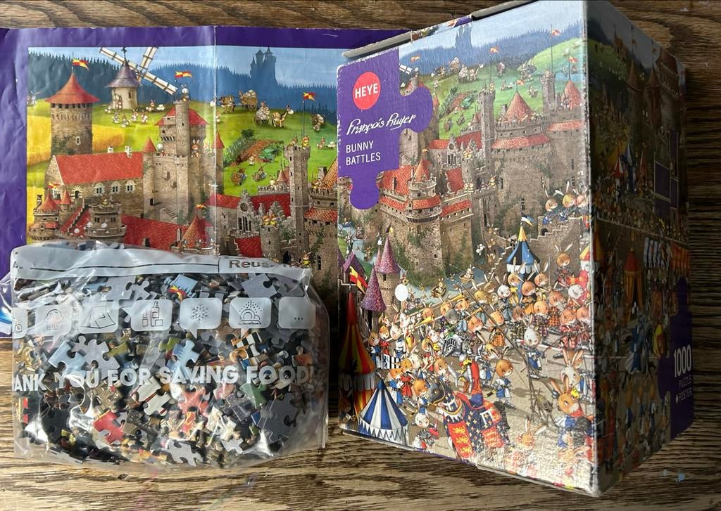 Heye François Ruyer Bunny Battles puzzel 1000 stukjes, Ophalen of Verzenden, 500 t/m 1500 stukjes, Gebruikt, Legpuzzel