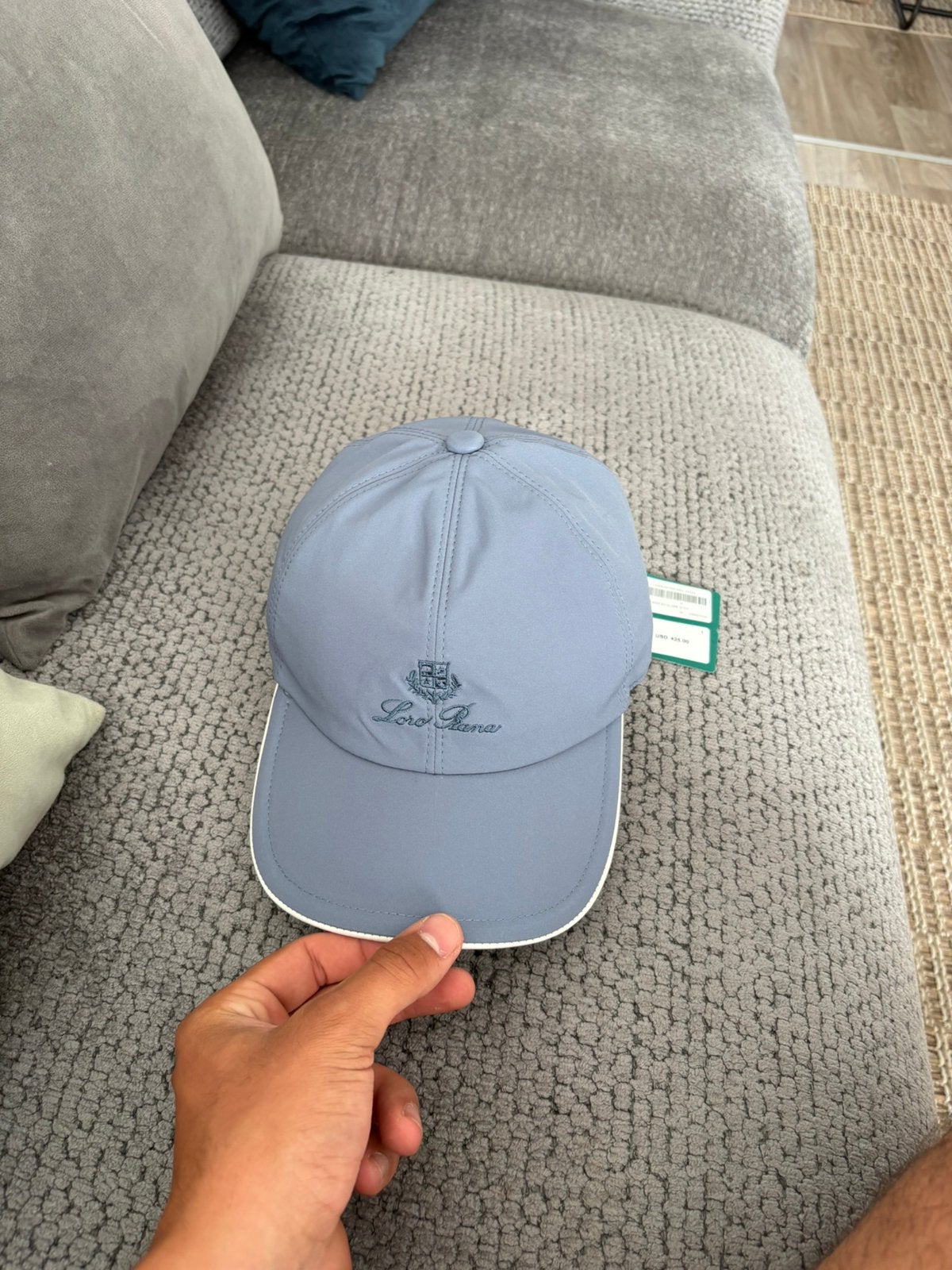 Loro piana pet, Ophalen of Verzenden, Zo goed als nieuw