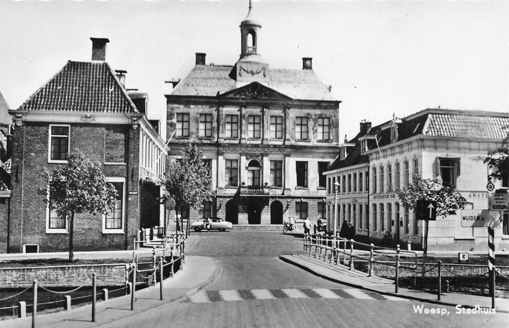 703-084-043 Weesp Stadhuis, Verzamelen, Ansichtkaarten | Nederland, Verzenden, Voor 1920, Noord-Holland