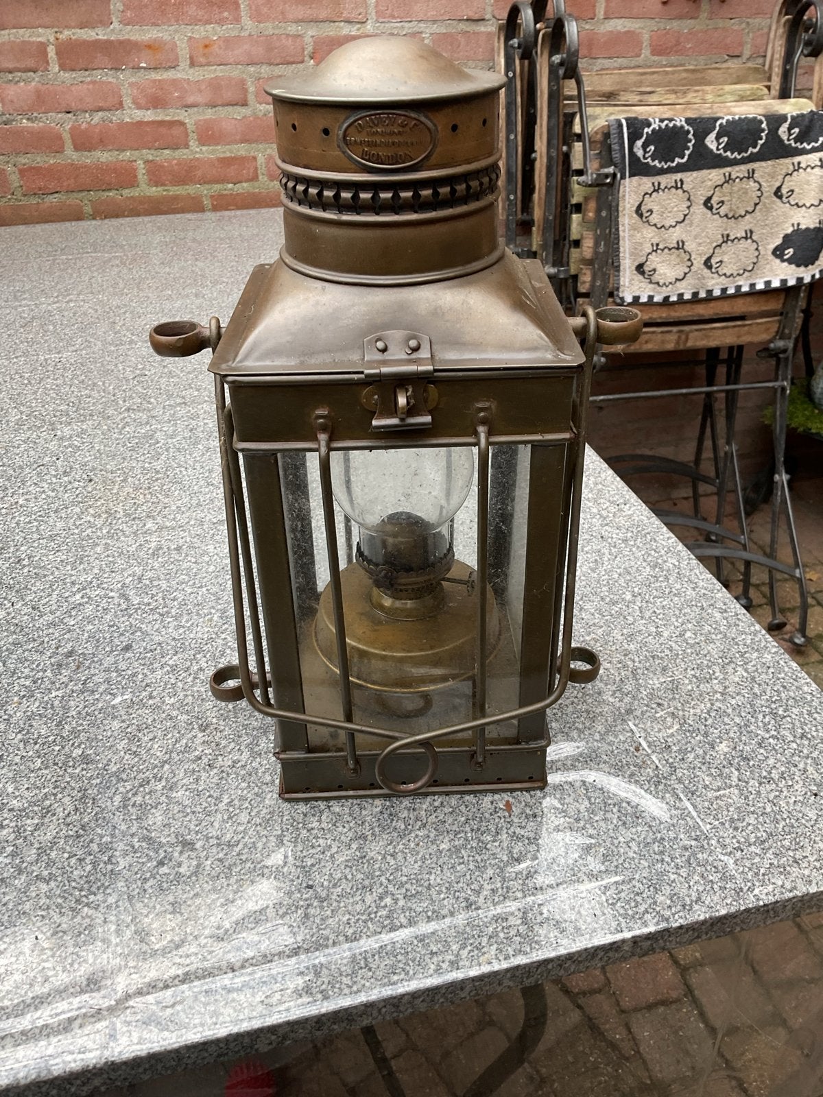 Antieke scheepslamp / olielamp, Ophalen