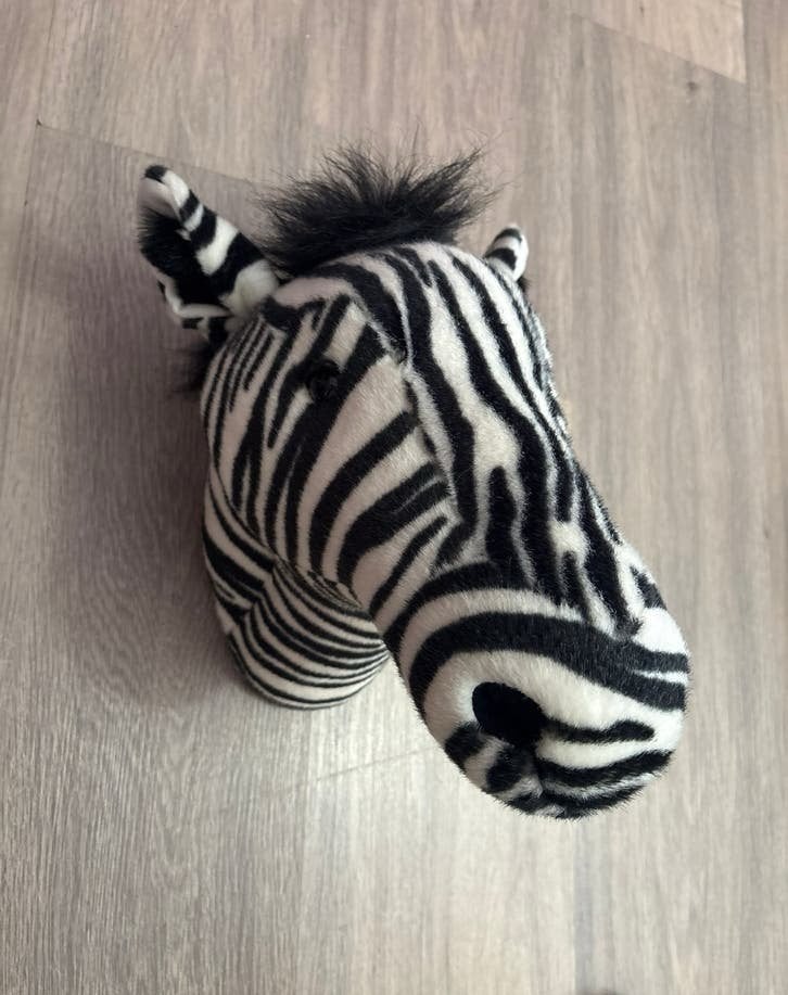 Zebra knuffelkop wanddecoratie, Huis en Inrichting, Woonaccessoires | Overige, Zo goed als nieuw, Textiel, Meerkleurig, Overige stijlen
