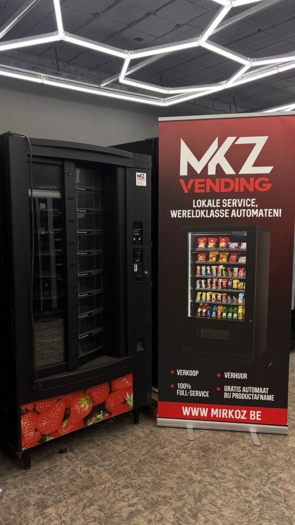 Professionele aardbeienautomaat, Verzamelen, Automaten | Overige, Ophalen of Verzenden, Zo goed als nieuw