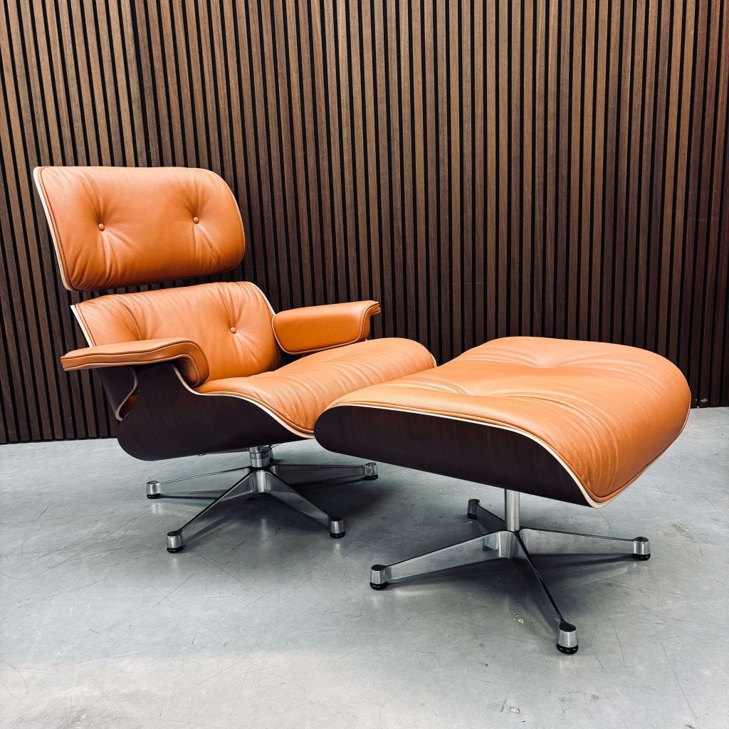 Eames Lounge Chair | Dark Walnut Shell & Cognac Leather, Ophalen of Verzenden