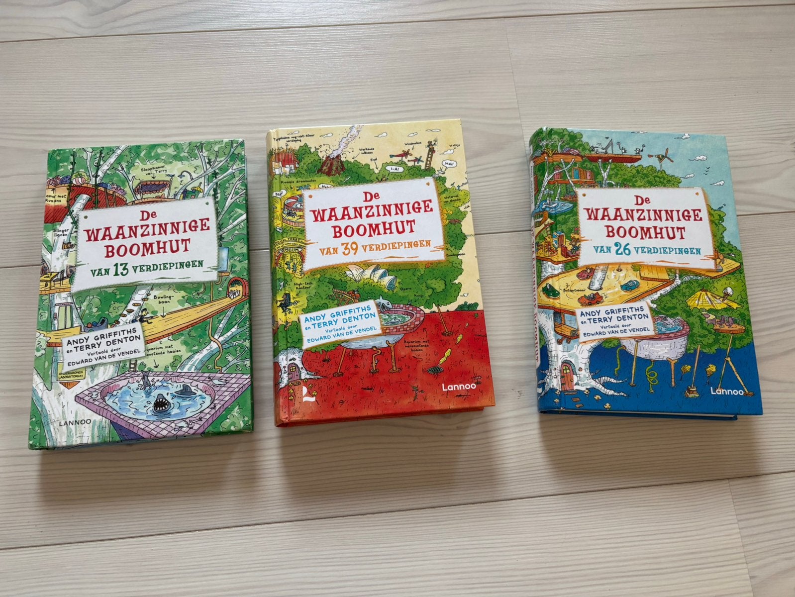 De waanzinnige boomhut deel 1,2 en 3, Ophalen of Verzenden, Zo goed als nieuw