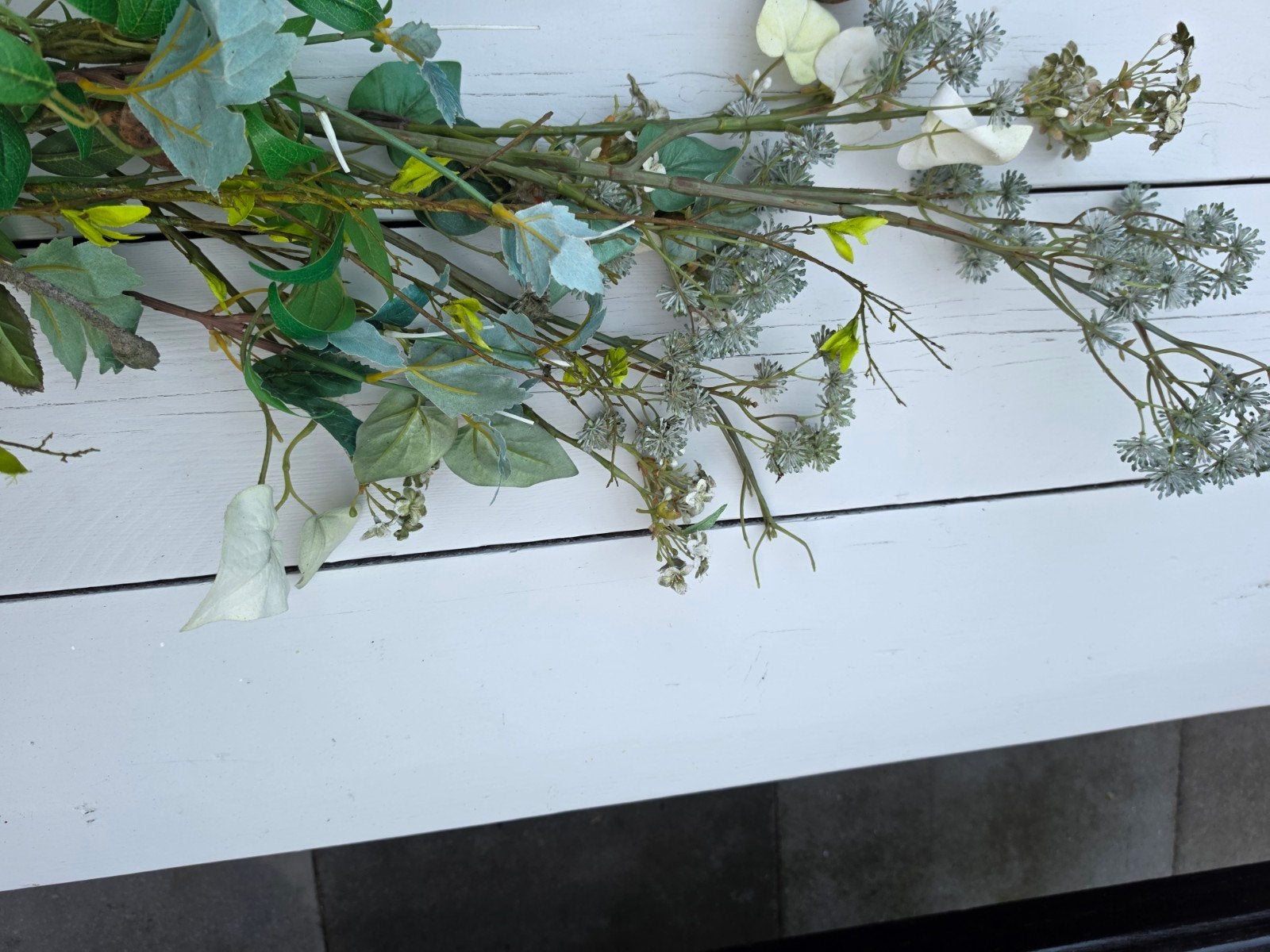 kunstbloemen groene takken en bladerslinger, Ophalen of Verzenden, Bloeit niet, Volle zon, Overige soorten