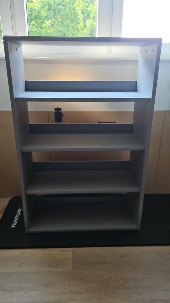 Open grijze kast vd Ikea, Huis en Inrichting, Kasten | Roldeurkasten en Archiefkasten, Ophalen, Gebruikt, 25 tot 50 cm, 50 tot 100 cm