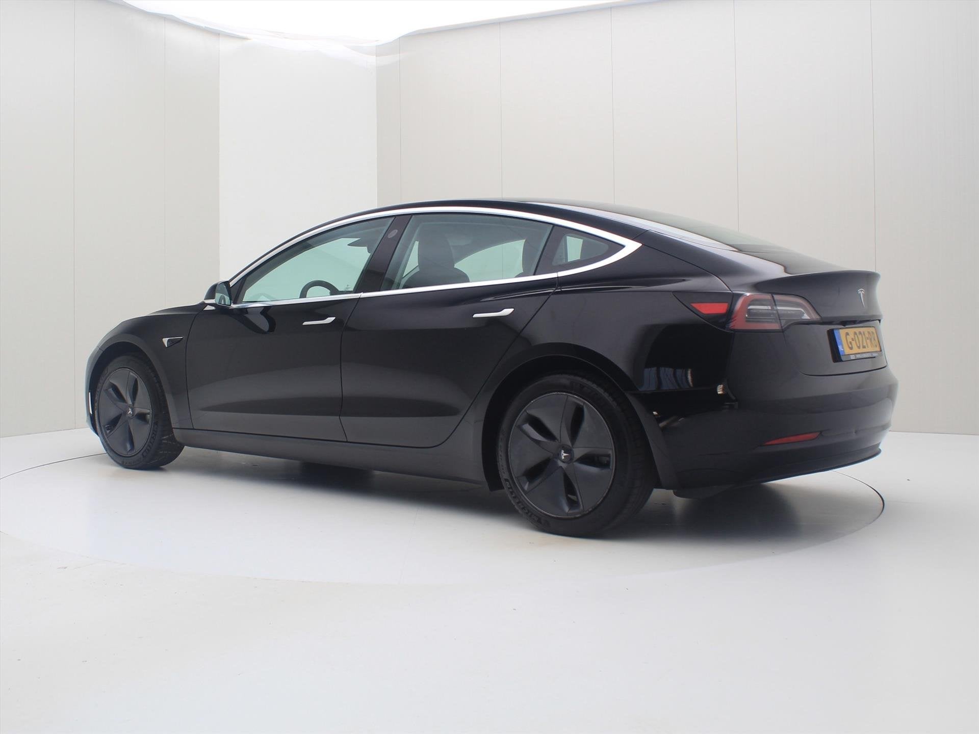 Tesla Model 3 Standard RWD Plus 86,6% SoH [ FSD+415KM WLTP+P, Automaat, Gebruikt, Zwart, Zwart