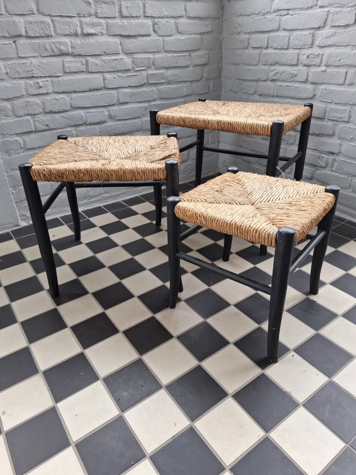 Vintage kruk biezen nesting stools design, Ophalen