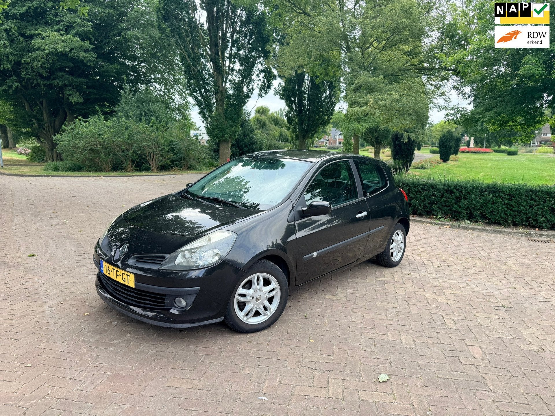 Renault Clio 1.4-16V Exception | Airco | Nw.APK | Sport, Auto's, Voorwielaandrijving, Gebruikt, Zwart, 4 cilinders