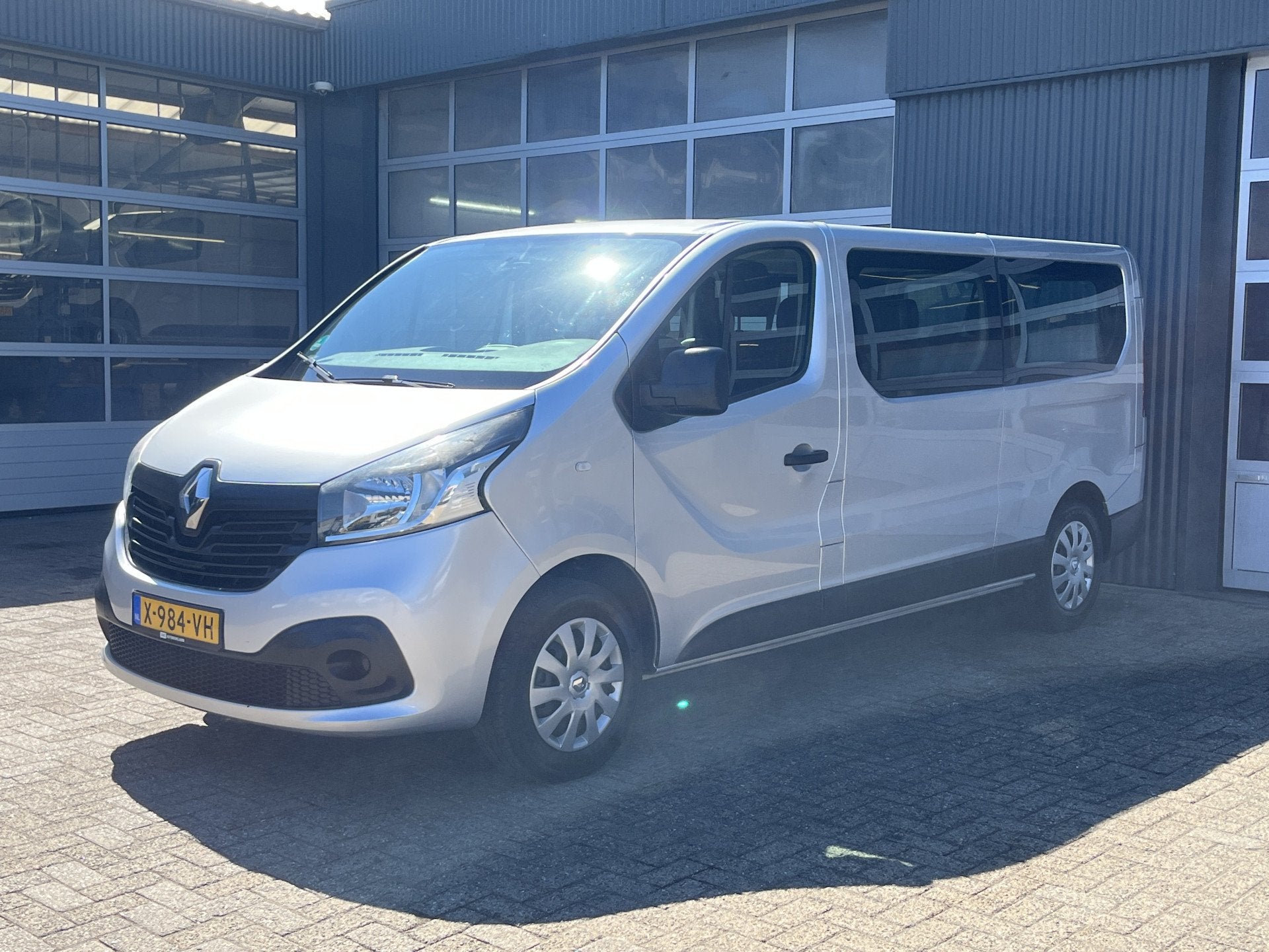 Renault Trafic Passenger 1.6 dCi Euro 6 Airco Cruise Marge i, Voorwielaandrijving, Stof, Gebruikt, 2000 kg