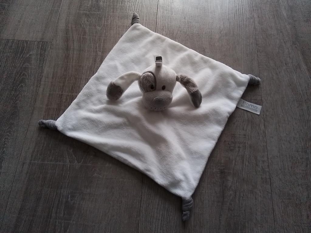 Tiamo hond knuffel, Ophalen of Verzenden, Zo goed als nieuw, Hond