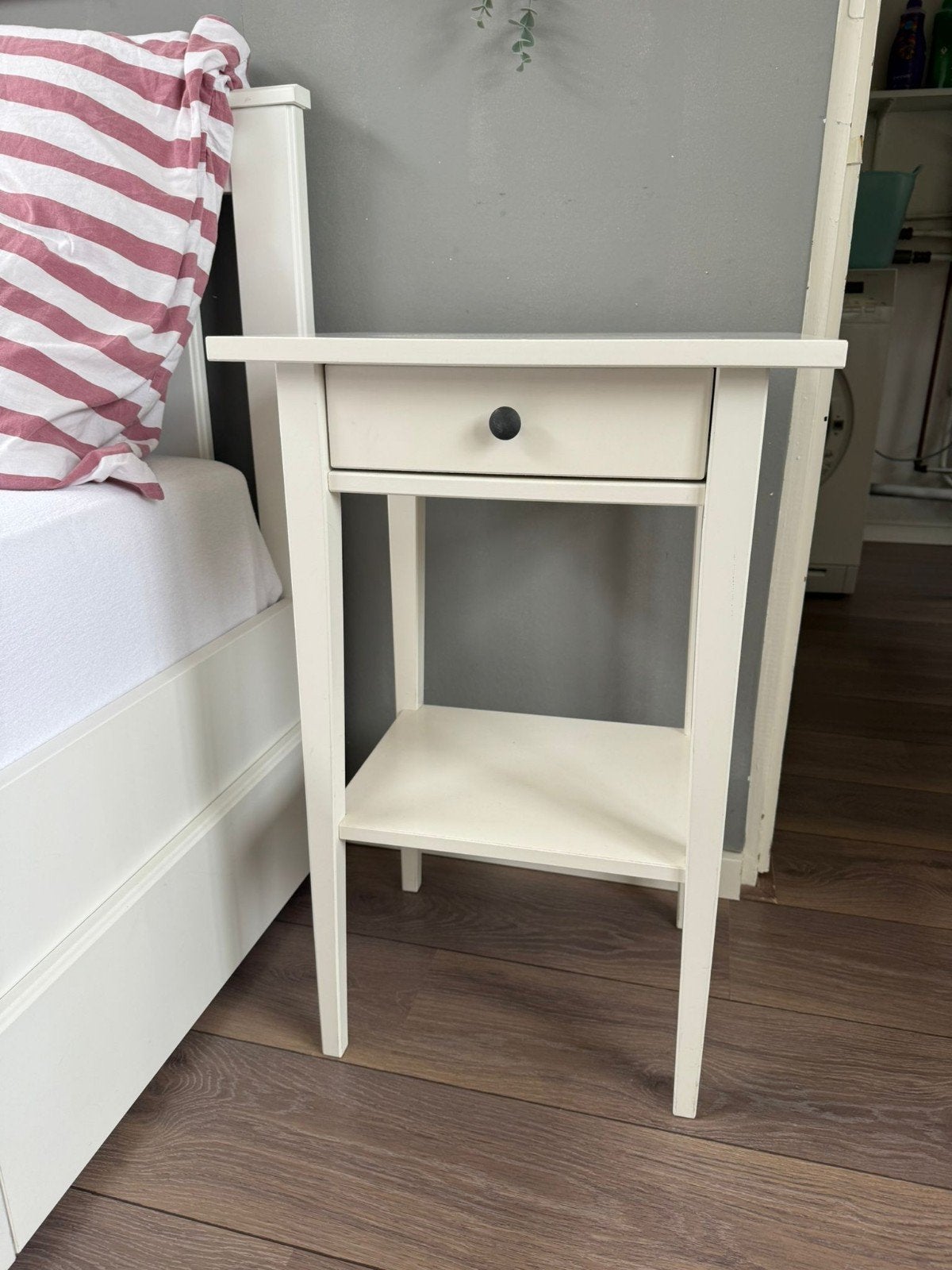 IKEA Hemnes nachtkastje, Gebruikt, Minder dan 45 cm, Hout, 55 tot 70 cm