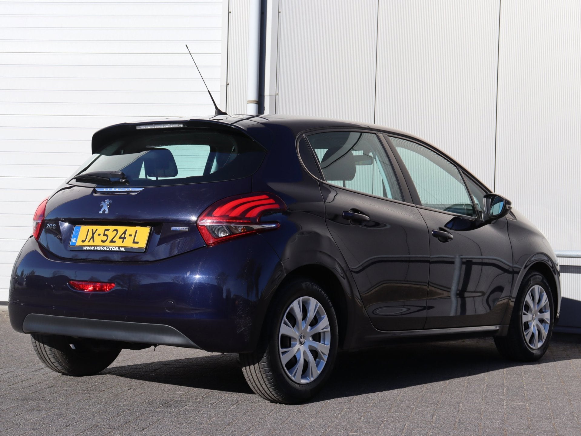 Foto 9 van Peugeot 208 1.2 PureTech Active airco navi org NL