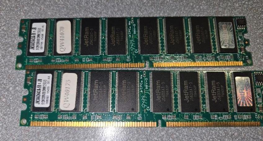 pc memory 2 x 512 mb, Computers en Software, RAM geheugen, Ophalen, DDR3, Desktop, Gebruikt