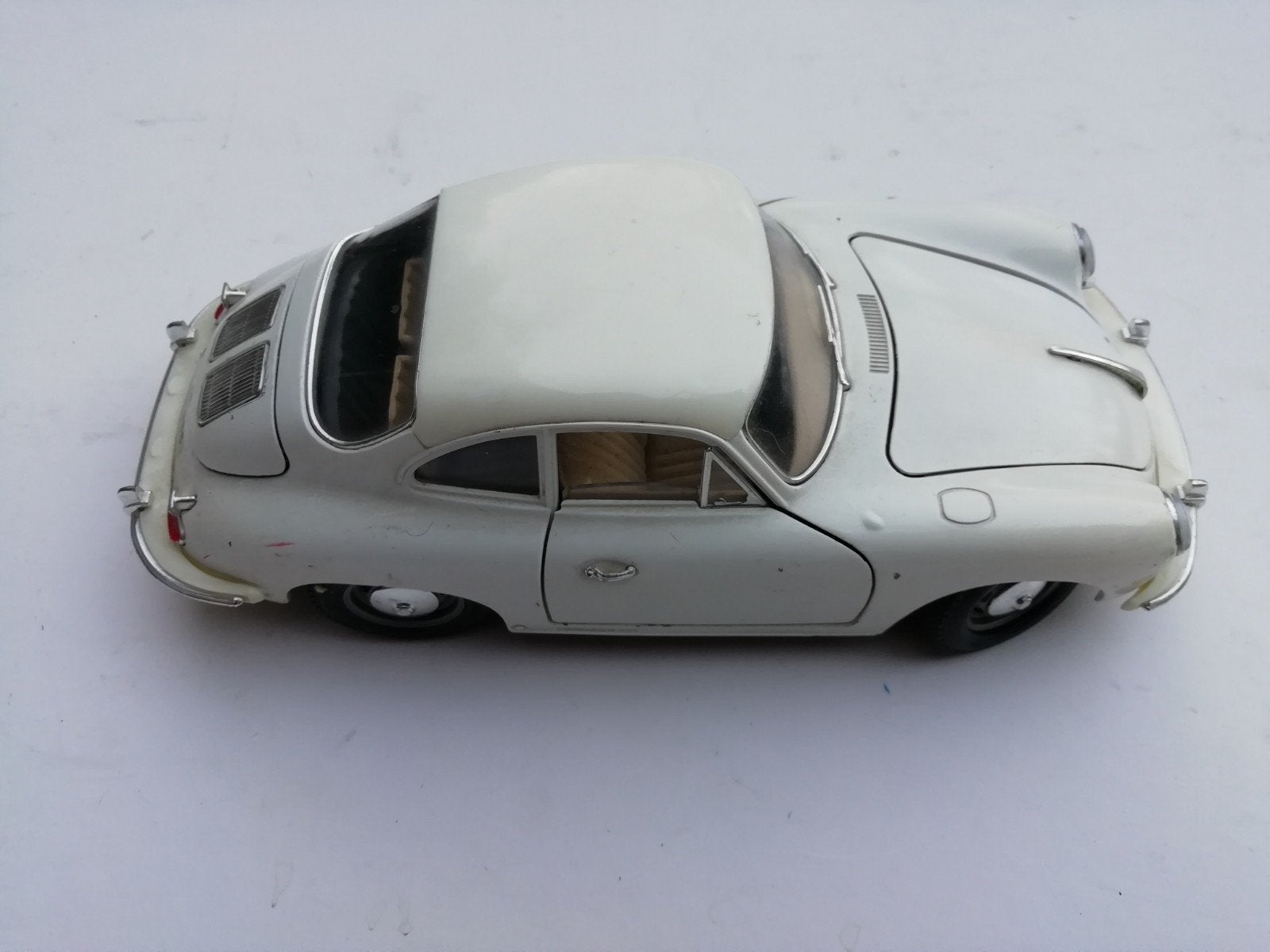 Bburago Porsche 356 B (1961) schaalmodel 1:18, Ophalen of Verzenden