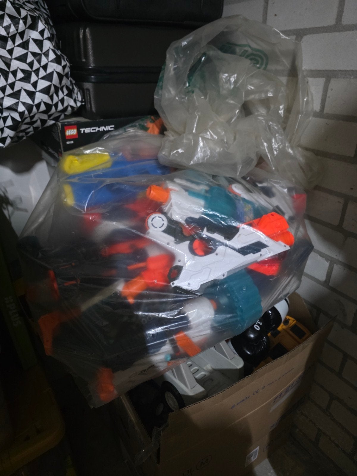 Grote partij Nerf waterpistolen en speelgoed, Ophalen, Gebruikt, Jongen of Meisje