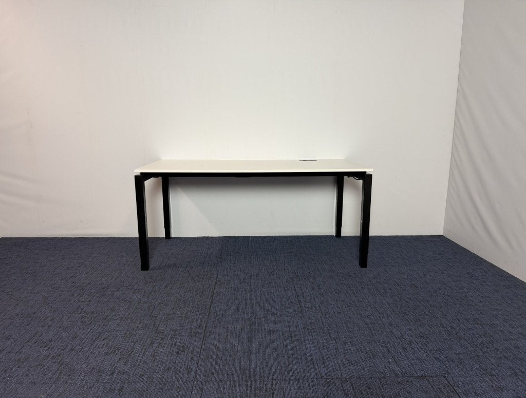 6 x Bureau, wit blad met stroom & USB A/C, 160 x 80 cm., Ophalen, 160 cm, Gebruikt, In hoogte verstelbaar