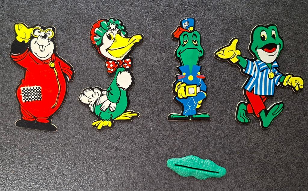 4 figuren +1 voetstukje  Rick de Kikker 1969 Joop Geesink, Verzamelen, Ophalen of Verzenden