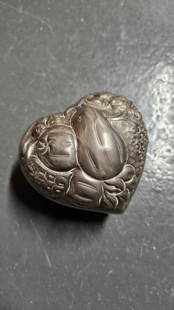 Trinket box in hartvorm, Ophalen, -, Kop en/of schotel, -