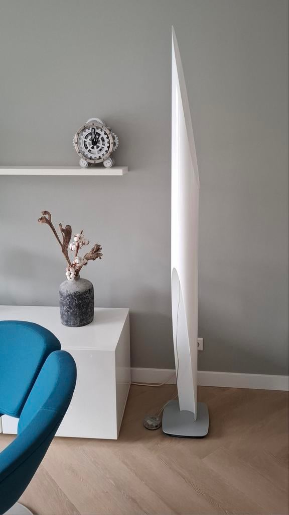 ZGAN Kundalini Shakti 200 design vloerlamp KDLN, Ophalen, Modern design, Zo goed als nieuw, Metaal