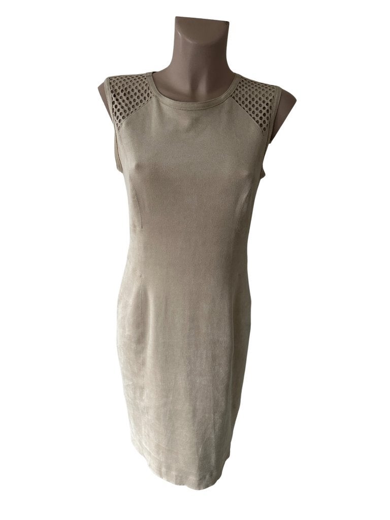 Marc Cain jurk S, Kleding | Dames, Jurken, Zo goed als nieuw, Maat 38/40 (M), Beige, Boven de knie, Ophalen of Verzenden