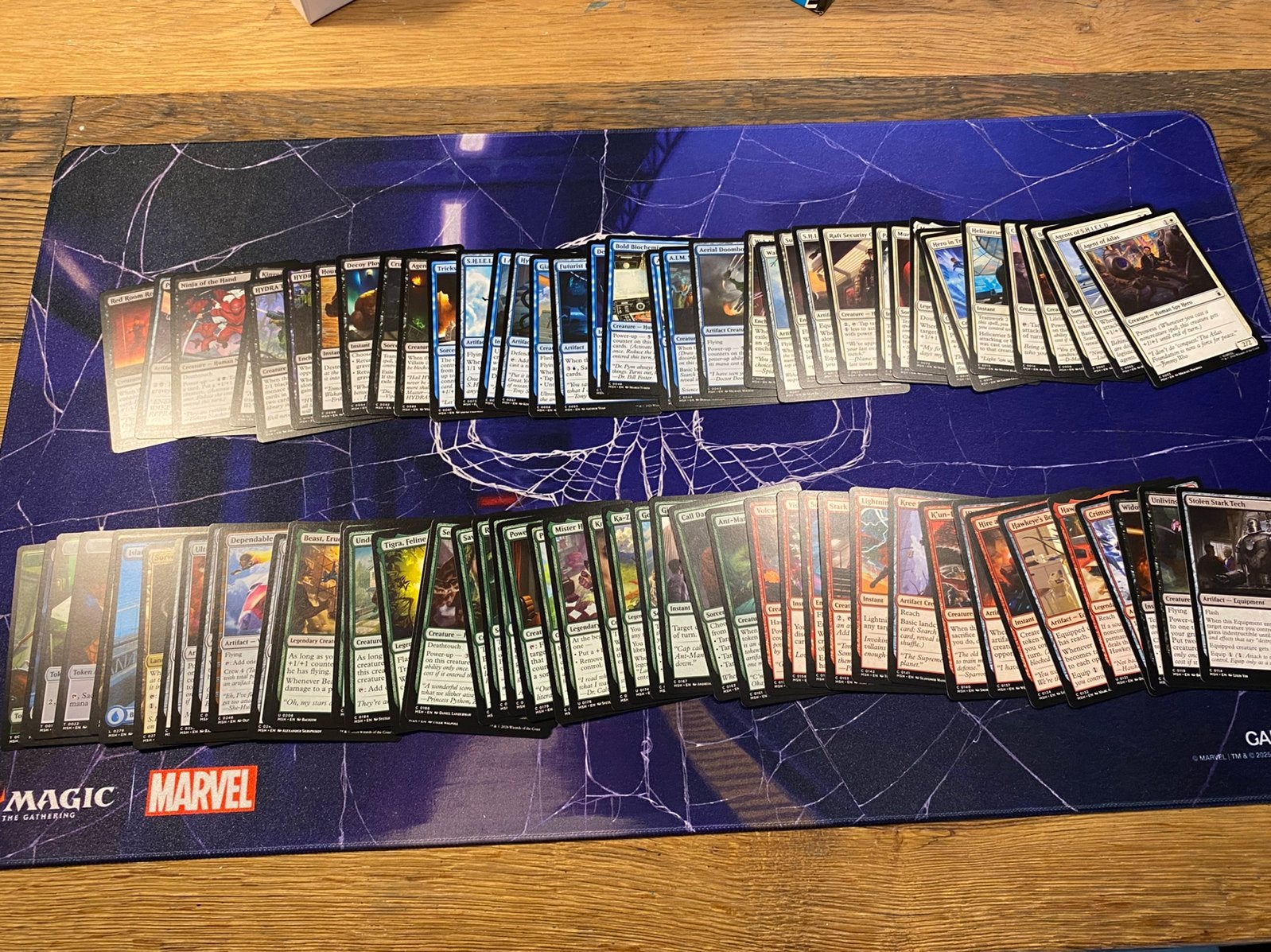 Magic The Gathering set Marvel Super Heroes 86 kaarten, Ophalen of Verzenden, Zo goed als nieuw, Meerdere kaarten
