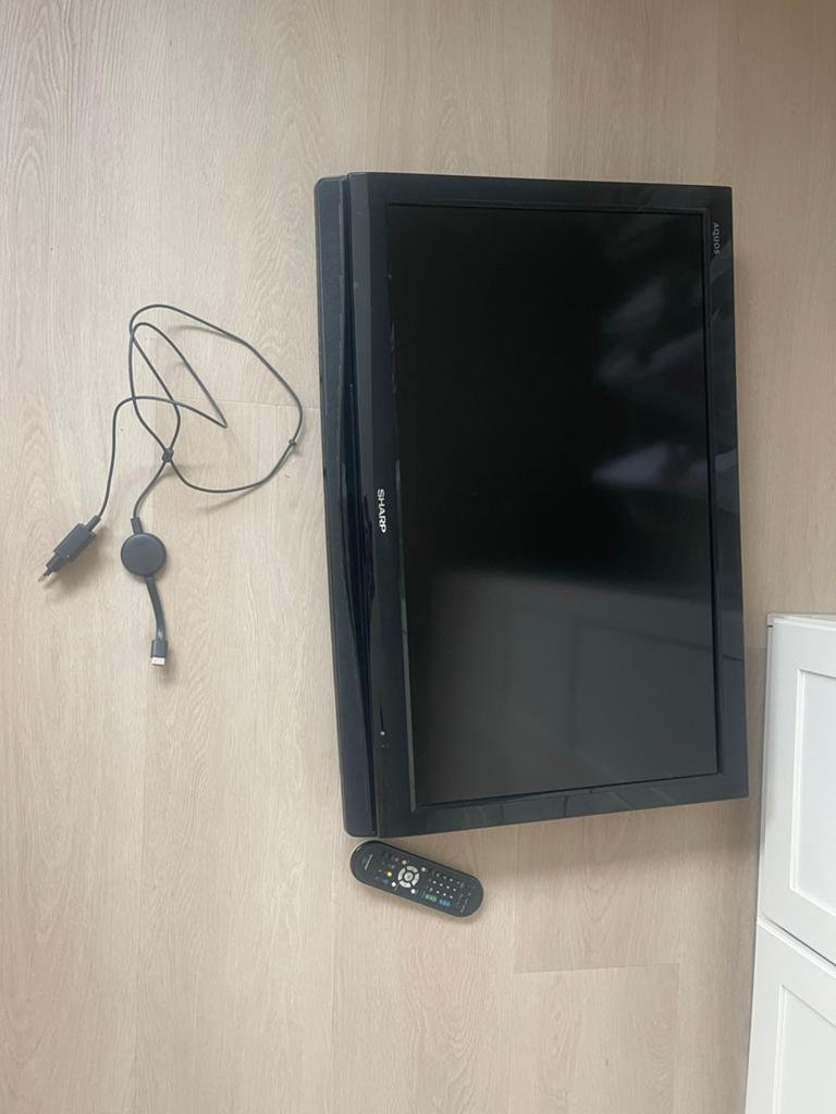 Sharp Aquos LCD TV LC-32DH500E met Chromecast, Ophalen, 50 Hz, Zo goed als nieuw, Sharp