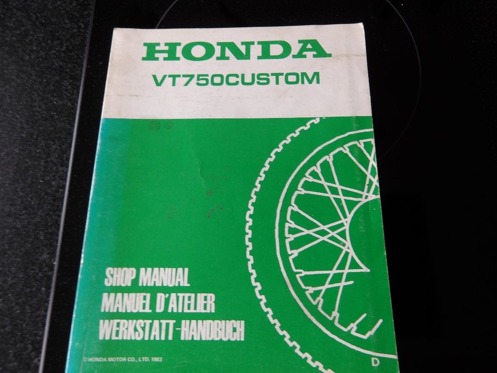 Honda VT750 Custom Shop Manual - Werkplaatshandboek, Verzenden, Honda