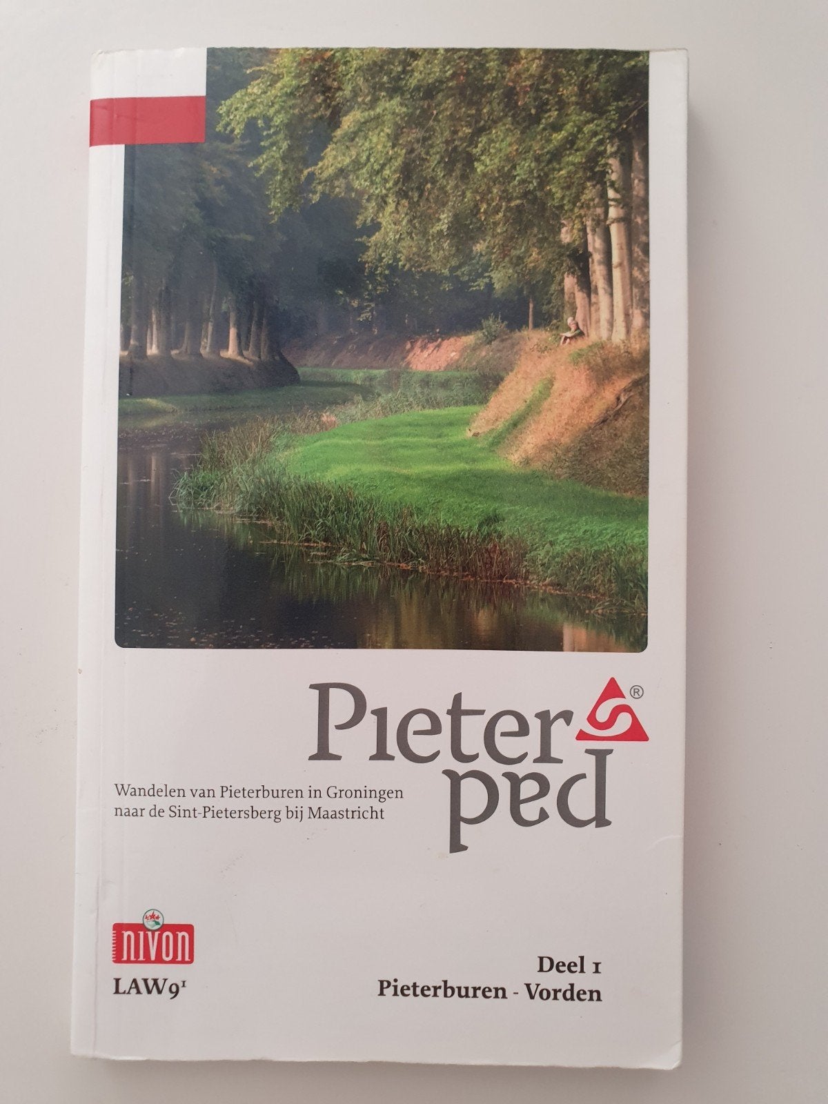 Pieterpad Deel 1: Pieterburen - Vorden (Wandelg. Nivon LAW9, Fiets- of Wandelgids, Ophalen of Verzenden, Benelux, Gelezen