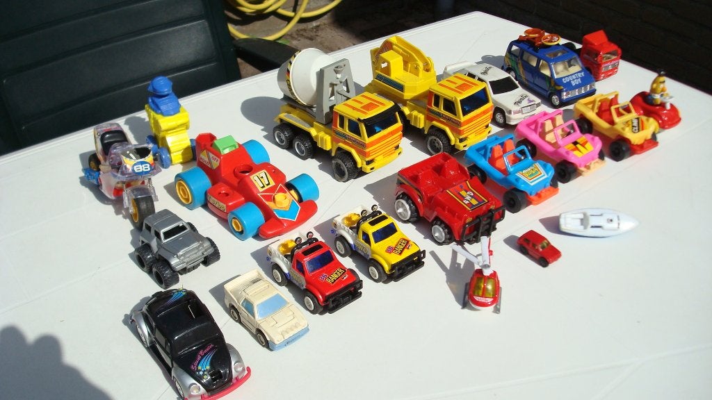 26 stuks plastic speelgoed auto's, tractors, vrachtauto's, Verzenden