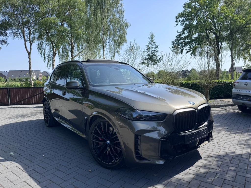 BMW X5 50e M-Sport xDrive PANORAMA Luchtvering HUD H&K BTW !, Auto diversen, Schadeauto's, Munchen, Hybride Elektrisch/Benzine