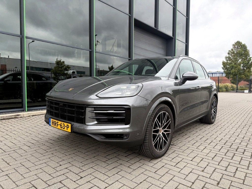 Porsche Cayenne 3.0 V6 470pk E-hybrid 2025 Grijs, Automaat, Cayenne, 2995 cc, 2400 kg