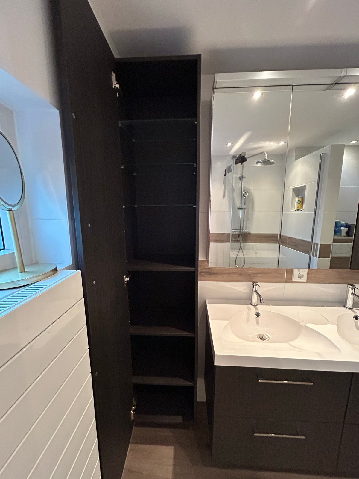 IKEA Badkamermeubelset met wastafel en spiegelkast, Huis en Inrichting, (Half)hoge kast, Gebruikt, 100 tot 150 cm, Ophalen of Verzenden