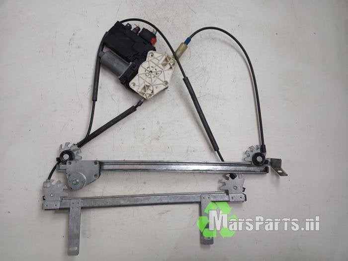 Ruitmechaniek 2Deurs rechts-voor van een Peugeot 307, Gebruikt, -, -, Ophalen of Verzenden