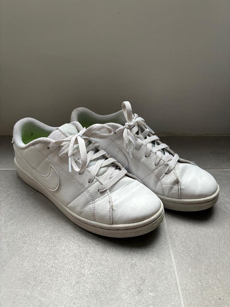 Kindersneakers Nike wit maat 40,5, Ophalen of Verzenden, Zo goed als nieuw, Nike, Jongen of Meisje