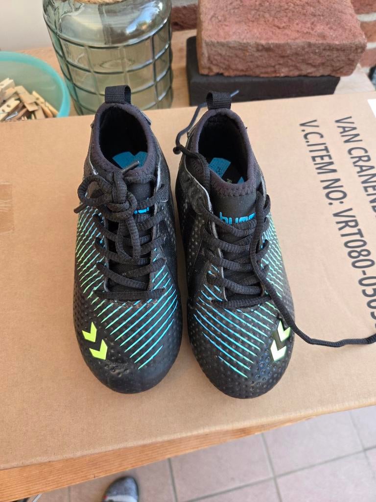 Hummel voetbalschoenen maat 27, Sport en Fitness, Voetbal, Maat XS of kleiner, Ophalen, Schoenen