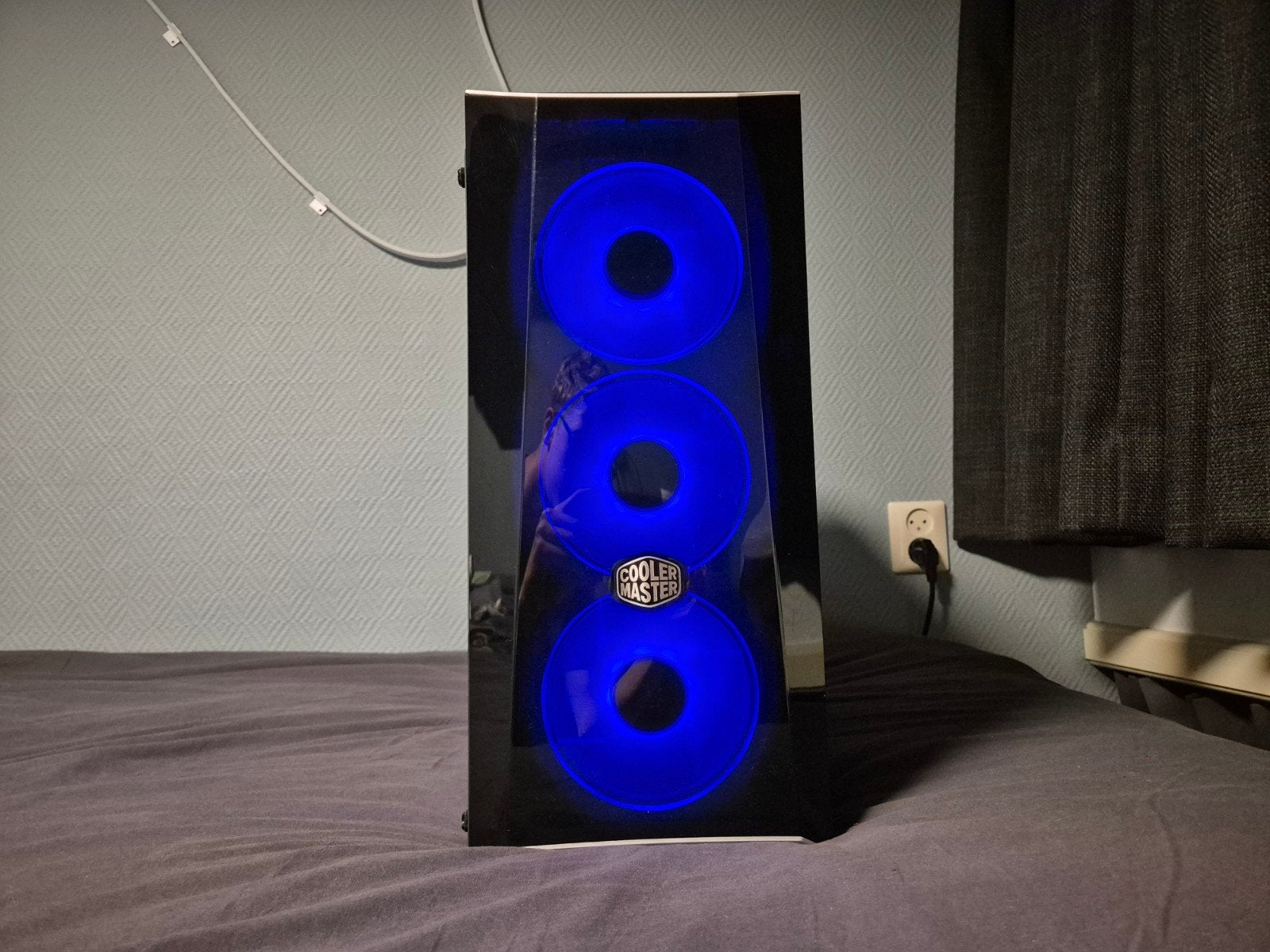Foto 2 van Gaming PC RTX 3070 | Ryzen 5 3600 | 1,3TB