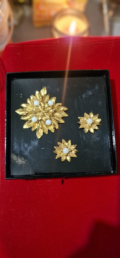 Vintage YSL Broche & Oorbellen Set, Verzenden, Gebruikt, Goud, Overige materialen